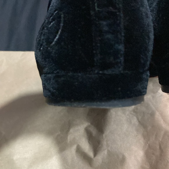 Black ladies slip on shoes - Picture 6 of 9